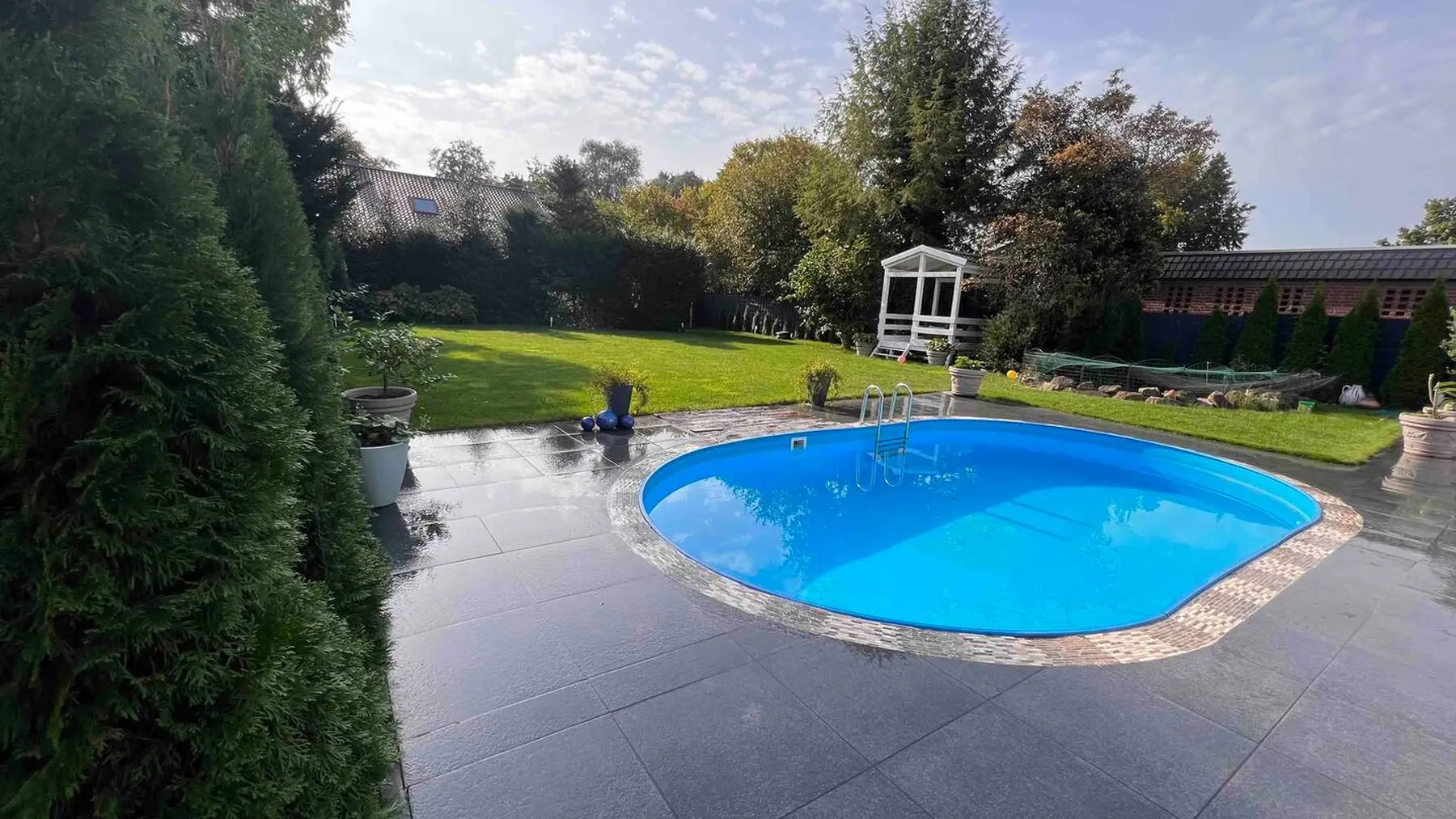 LUXUS-RelaxDays-Apartments Pool