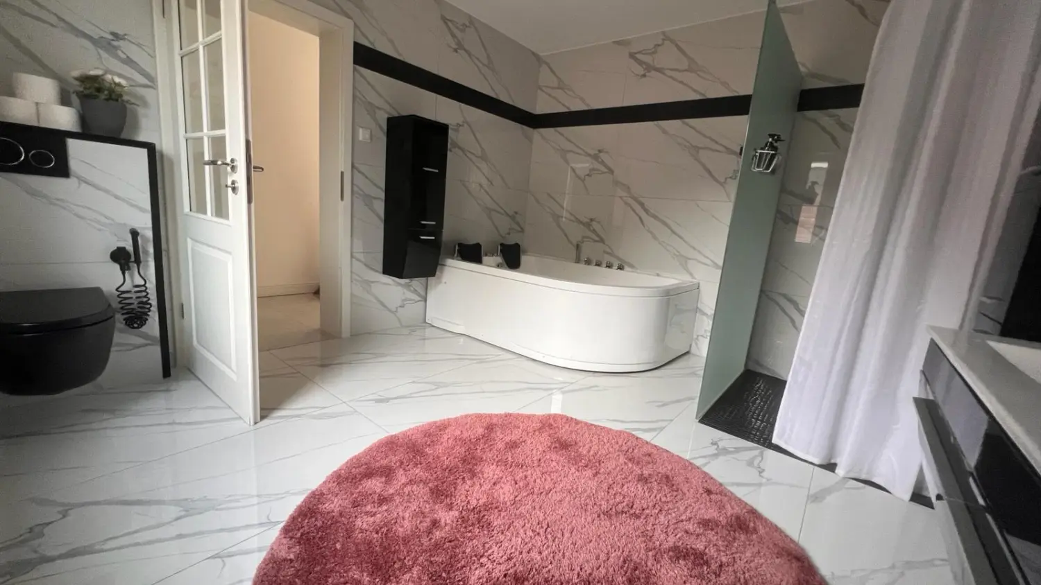 Badezimmer der LUXUS-RelaxDays-Apartments